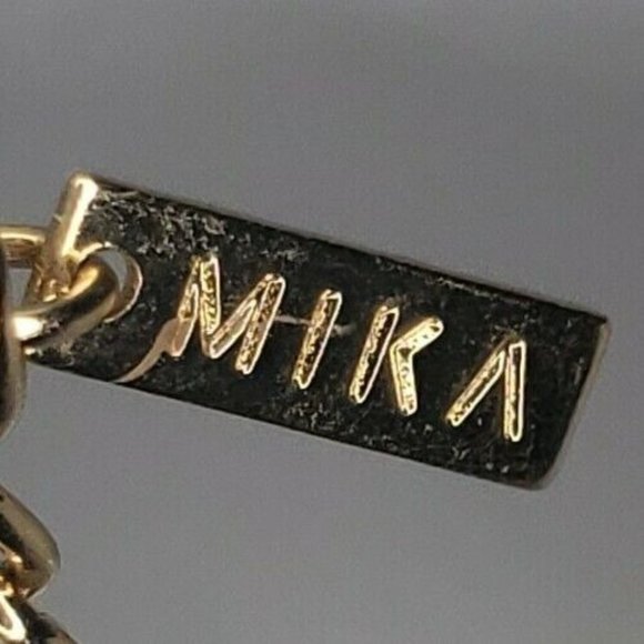 Mika Cleopatra Egyptian Style Necklace Cosplay - Picture 4 of 12